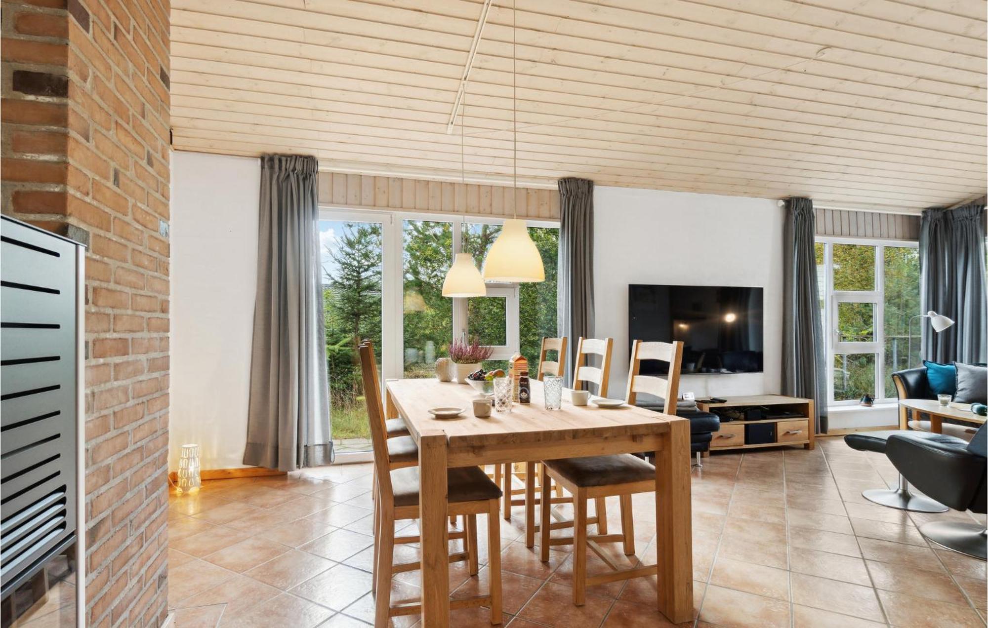 Lovely Home In Fjerritslev With Wifi Екстериор снимка